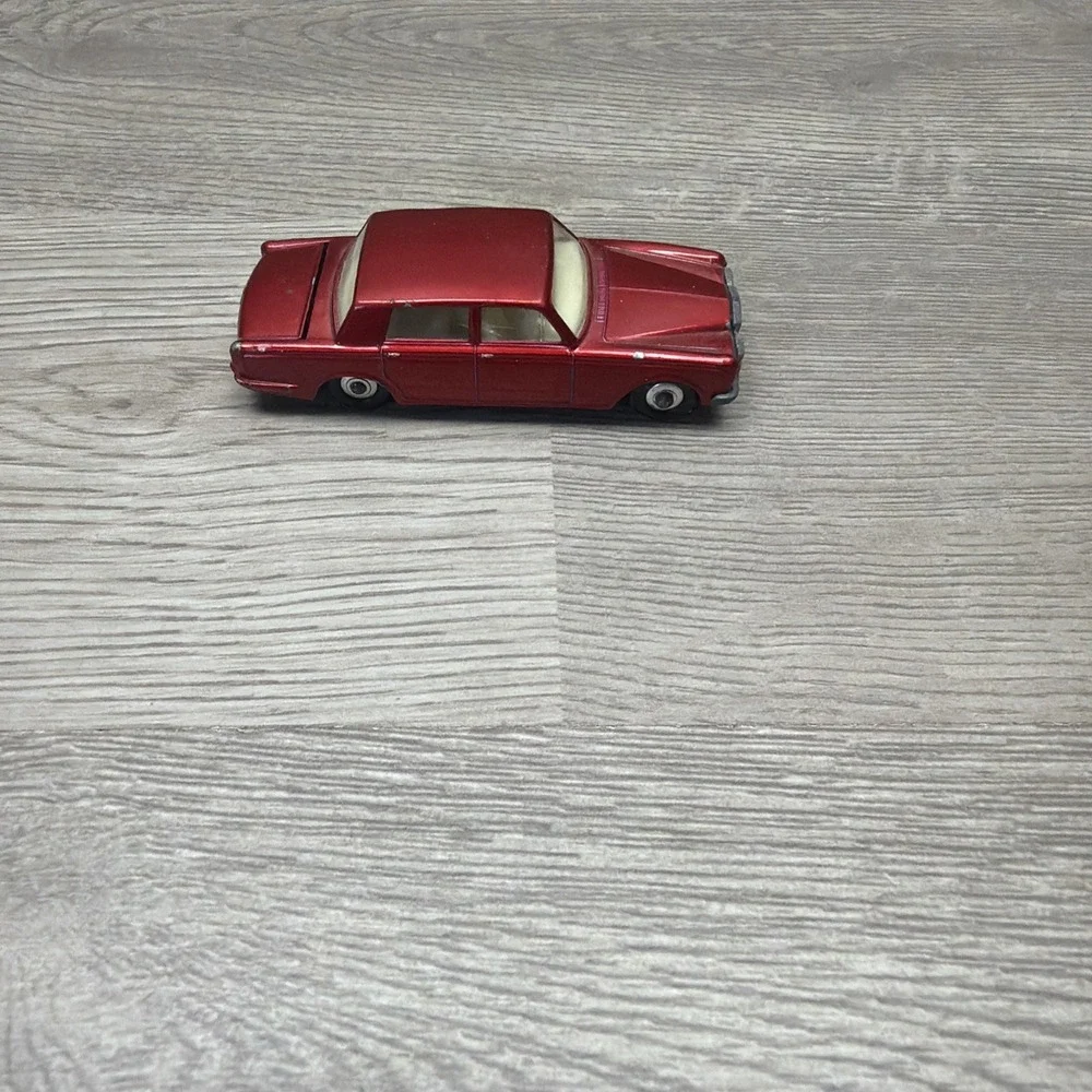 VTG Matchbox By Lesney Rolls Royce Silver Shadow #24, #18 1969 Field Car Lot